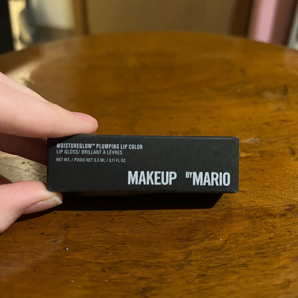 Makeup by Mario MoistureGlow Plumping Lip Gloss - Baby Coral